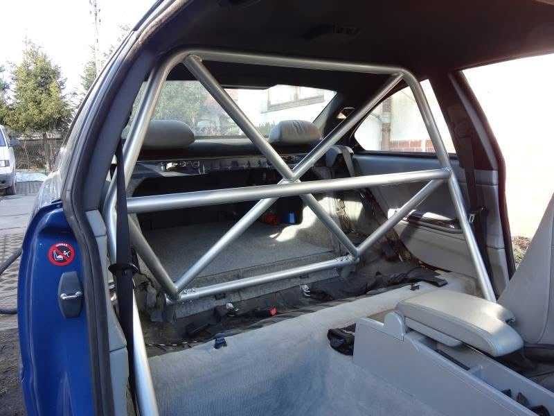 BMW E30 / E36 / E46 / E90 / E92 roll-bar/gabbia/rollcage/gabbia